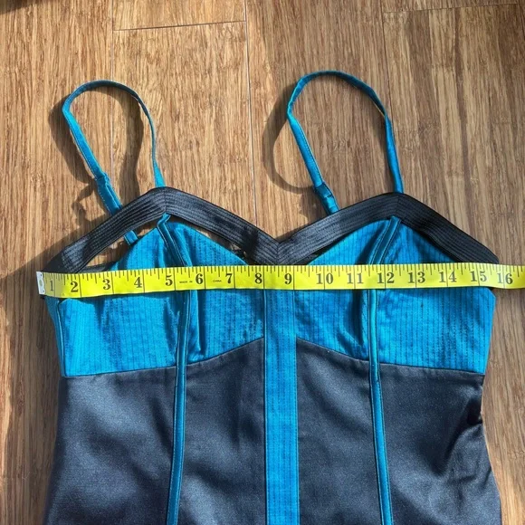 Bebe Tank Top - Picture 5 of 6